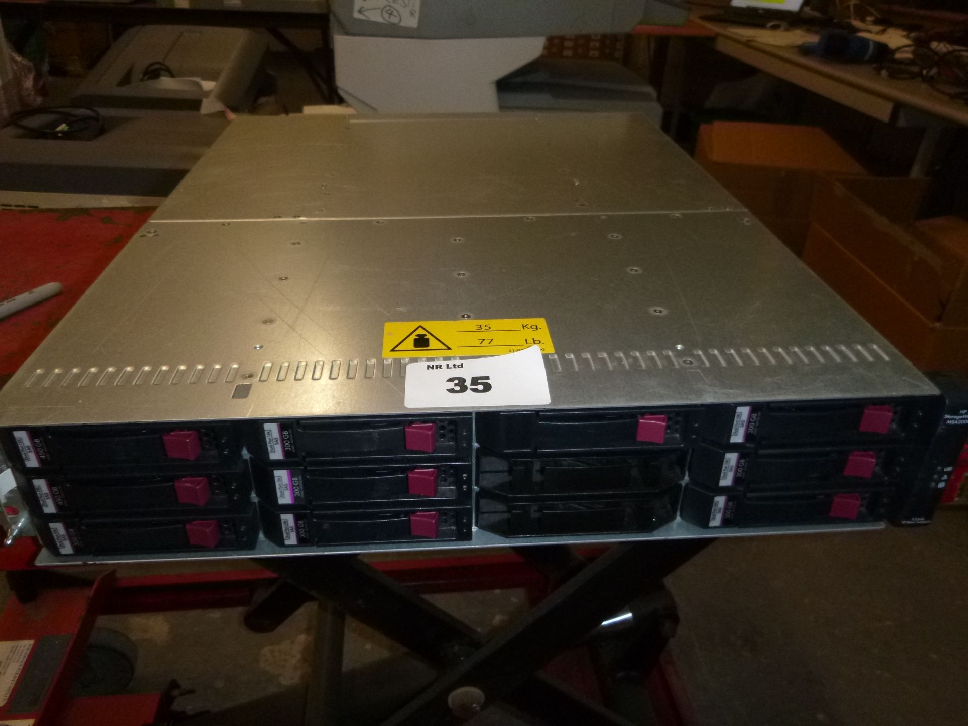 HP STORAGEWORKS MSA2000 HARD DRIVE ARRAY WITHOUT HARD DRIVES. THE HARD DRIVES HAVE ALL BEEN