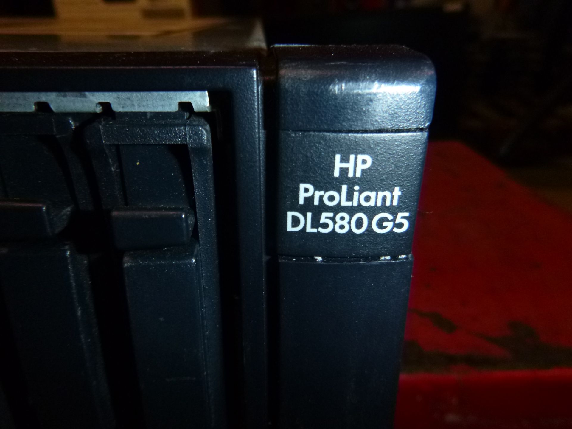 HP PROLIANT DL580 G5 4U RACKMOUNT FILESERVER. 4 X QUAD CORE 2.4GHZ PROCESSORS (E7440), 120GB RAM , 8 - Image 2 of 3