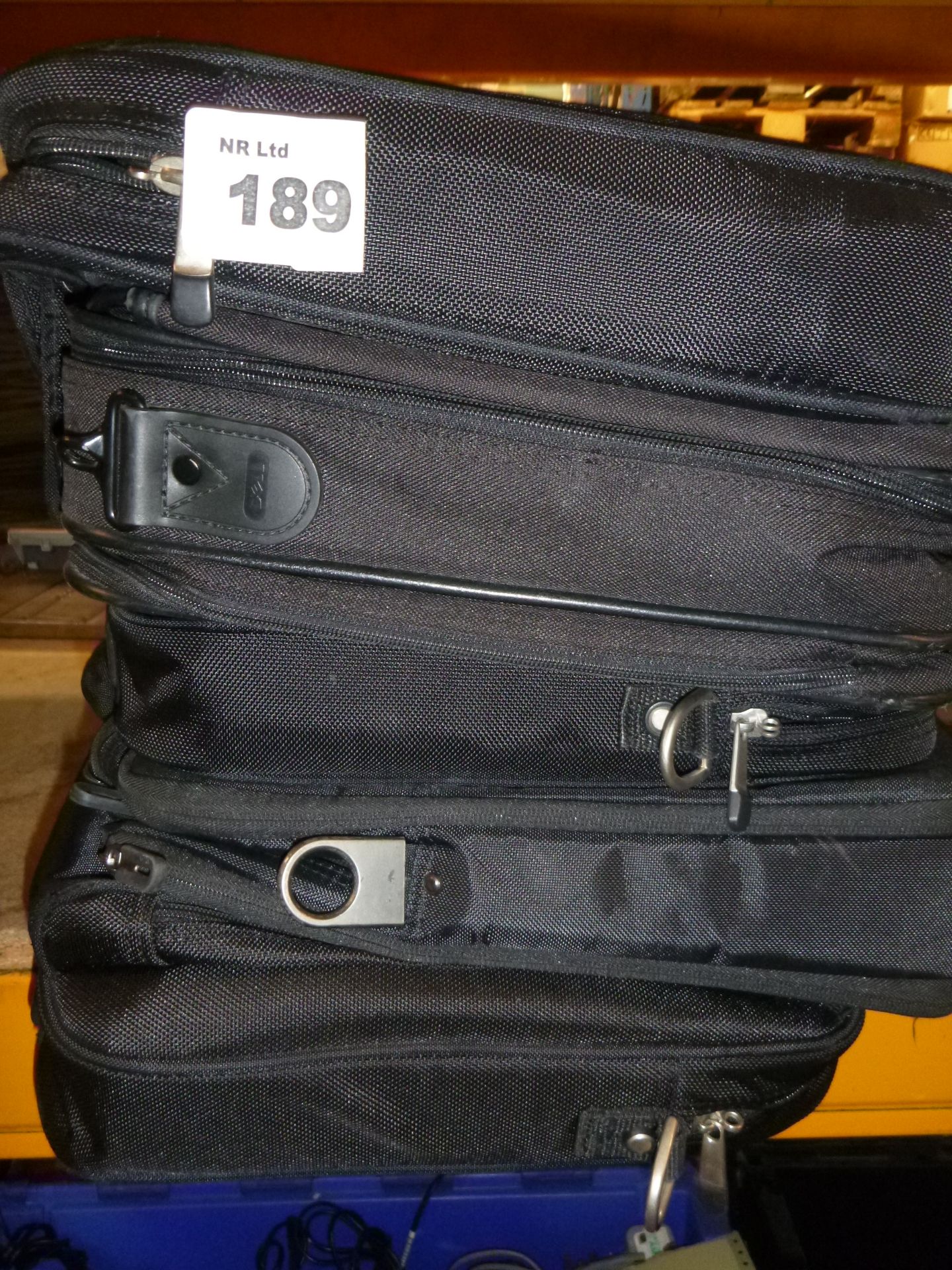 DELL. 5 X DELL GOOD QUALITY LAPTOP BAGS