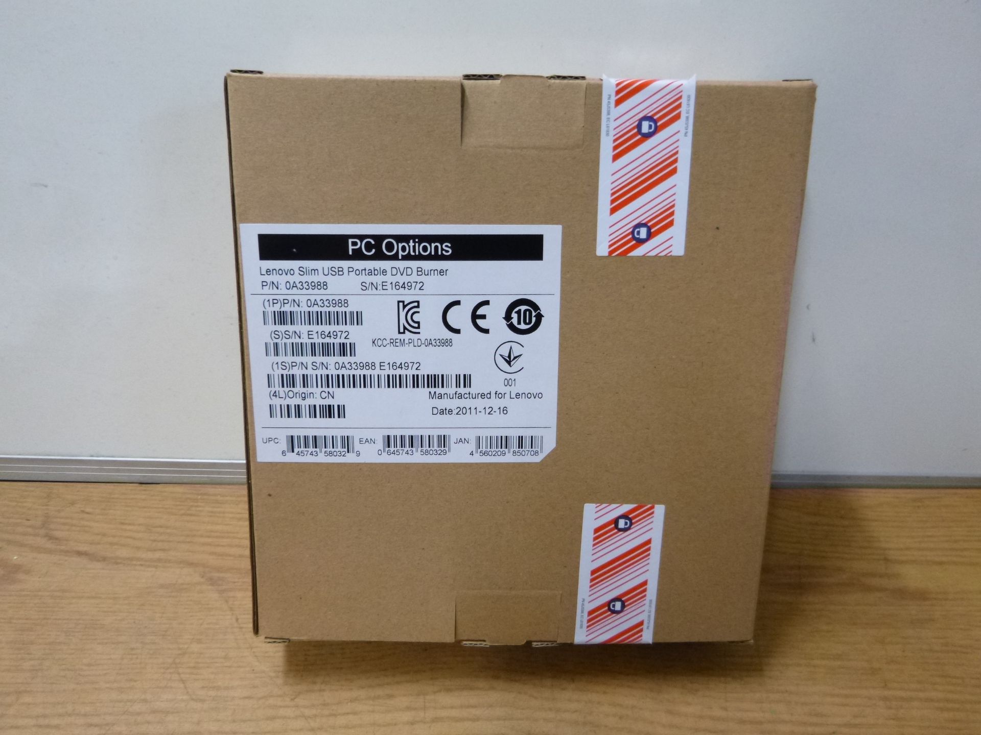 LENOVO SLIM USB PORTABLE DVD BURNER. P/N 0A33988. NEW & BOXED