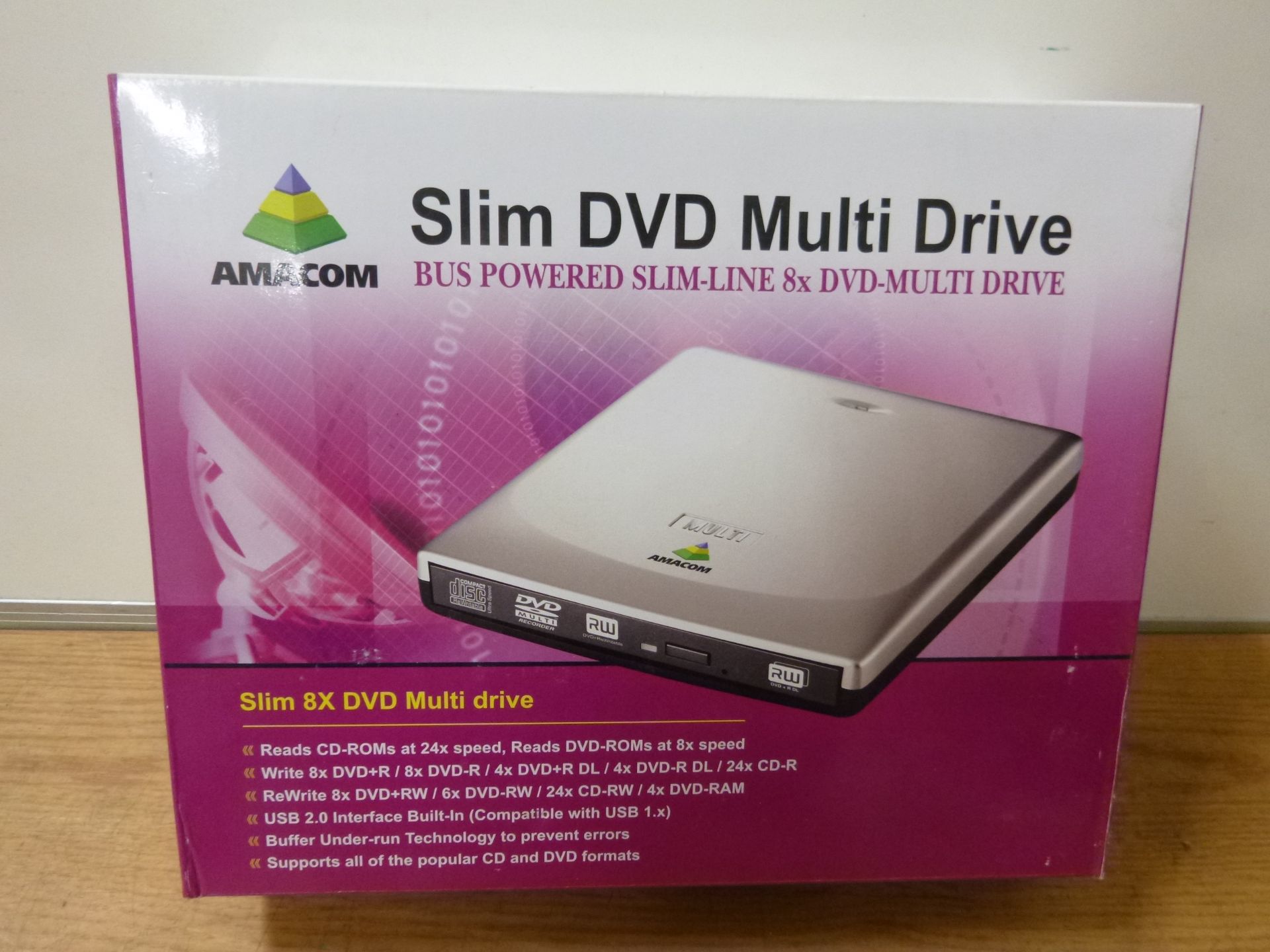 AMACOM SLIM DVD MULTI DRIVE DVDRW. NEW & BOXED. POWERED BY USB.