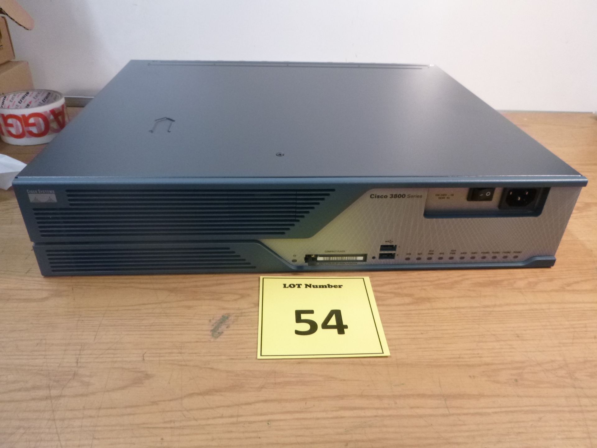 CISCO 3800 SERIES INTEGRATED SERVICES ROUTER MODEL 3825. IN UNMARKED AS NEW CONDITION. BOXED