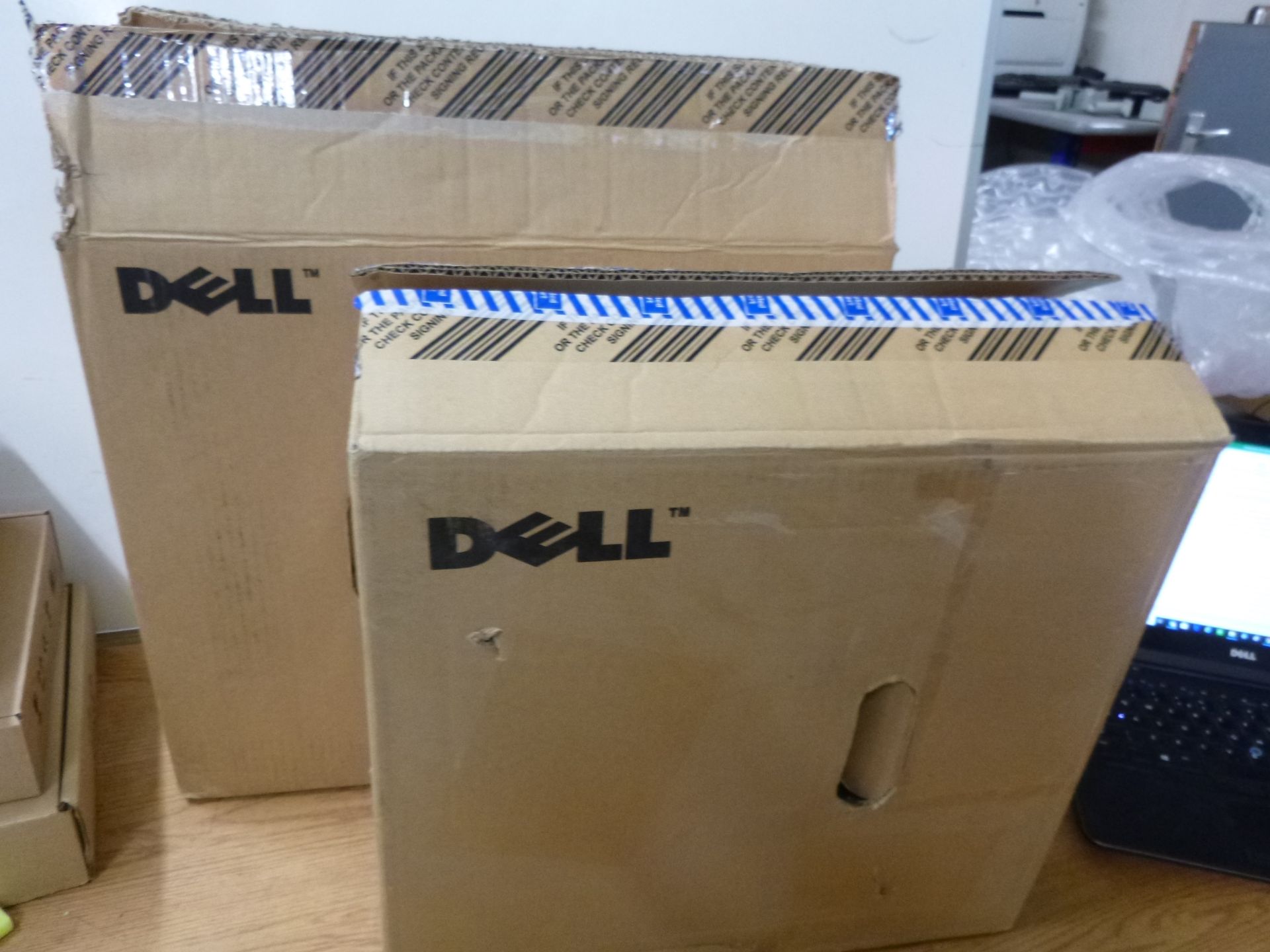 1 X NEW & BOXED Dell Latitude E5520 E5530 E6220 E6230 E6320 E6330 E-SERIES Monitor Stands. Dell P/