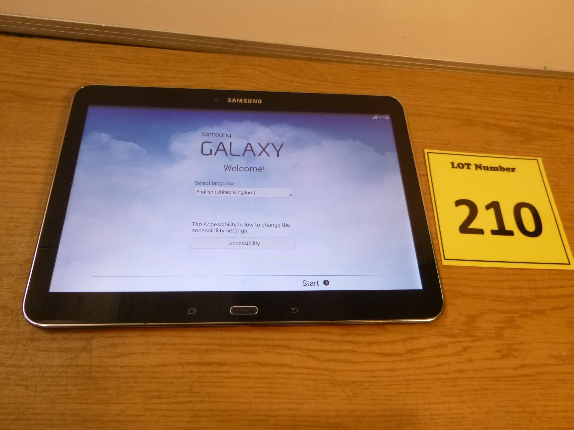 SAMSUNG GALAXY TAB 4 10.1" TABLET . 16GB MODEL SM-T535. BLACK