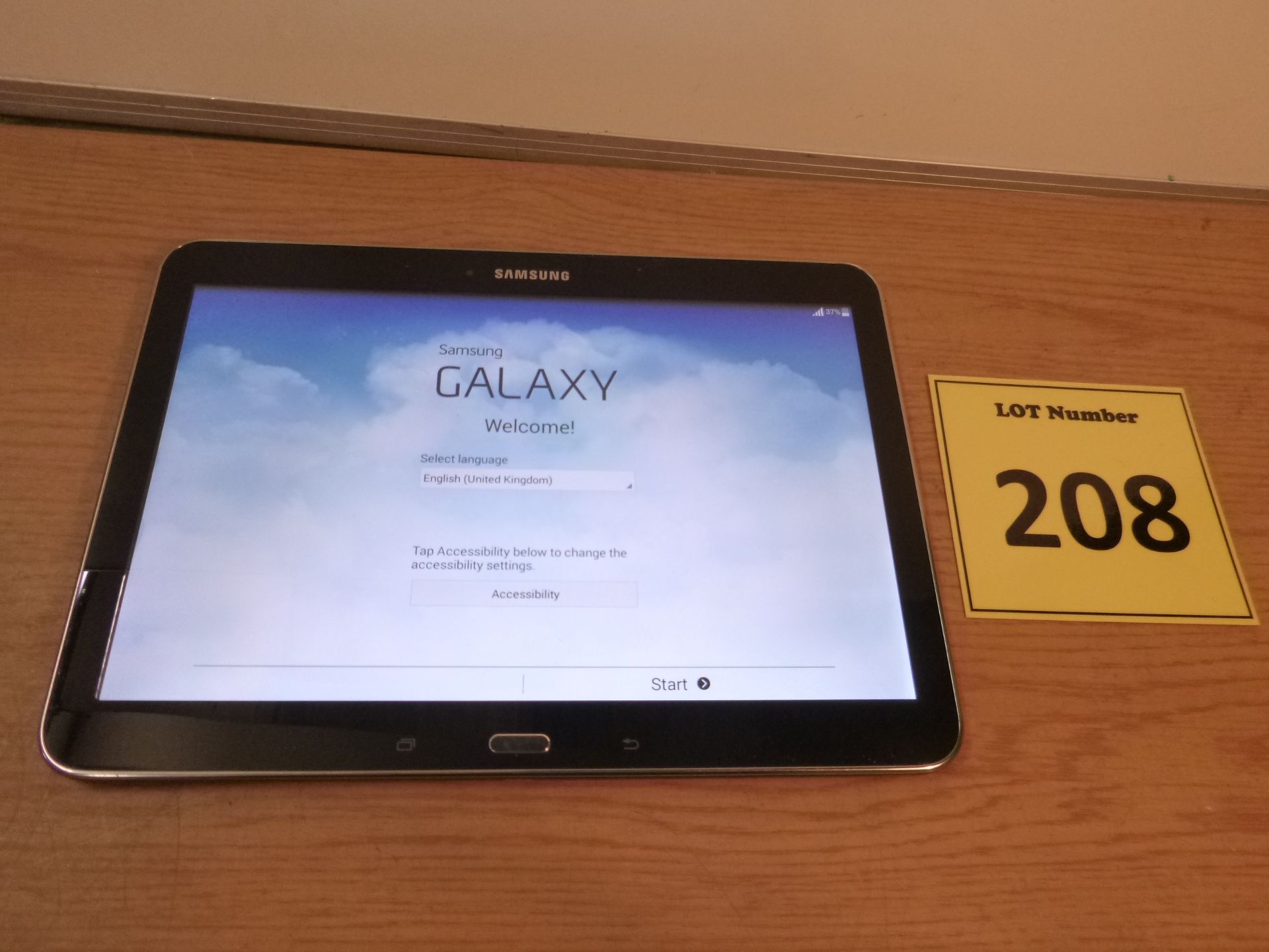 SAMSUNG GALAXY TAB 4 10.1" TABLET . 16GB MODEL SM-T535. BLACK