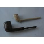 COLLECTABLES - A collection of 2 antique pipes to