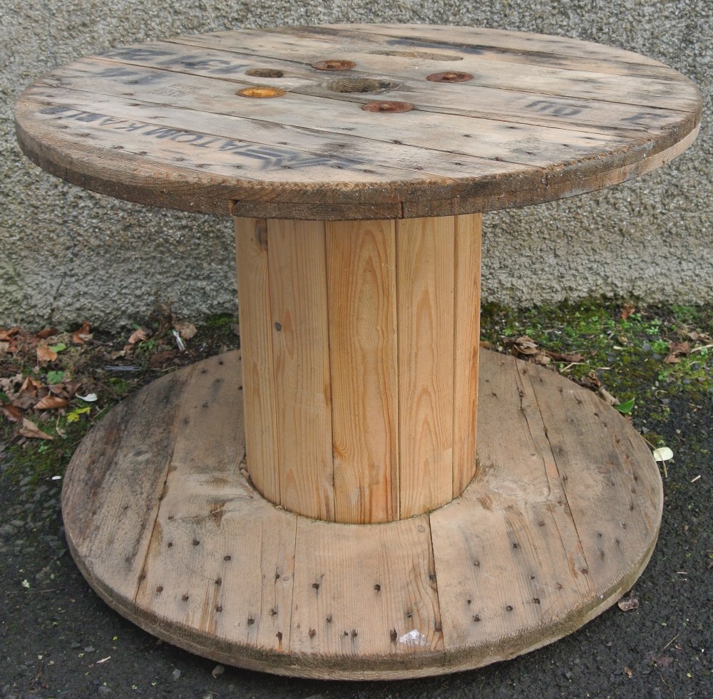 FURNITURE/ HOME - An upcycled cable reel table on