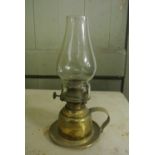 COLLECTABLES - A brass based finger lamp/ oil lamp