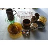 COLLECTABLES - A collection of various ceramics &