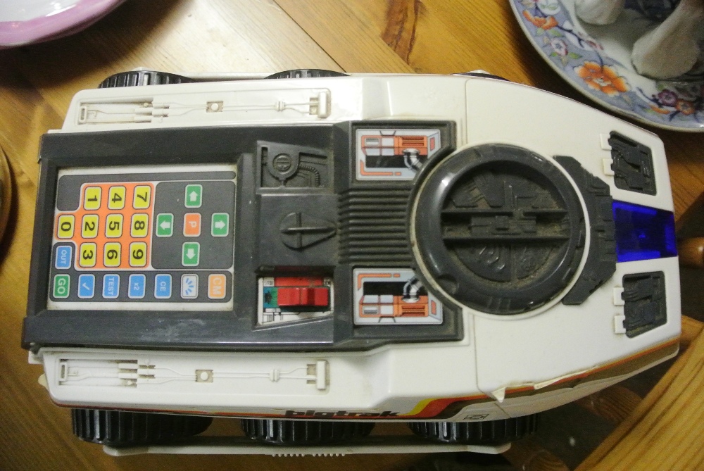 COLLECTABLES - A retro Zeon Limited 'Bigtrak' 1980 - Image 3 of 3