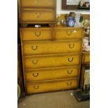FURNITURE/ OAK - An oak At Deco style chest of 6 d
