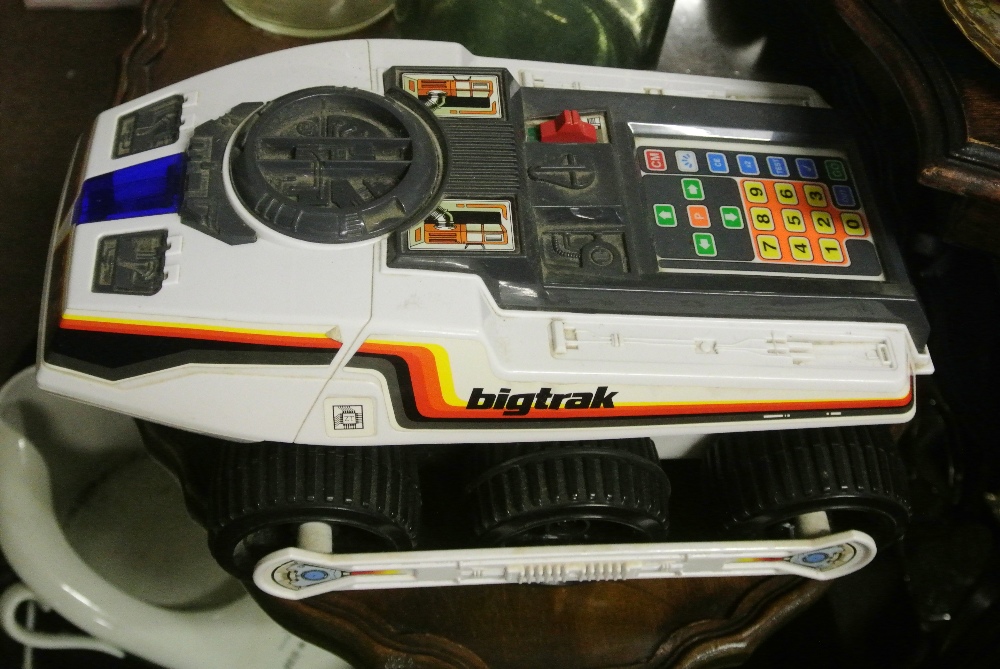 COLLECTABLES - A retro Zeon Limited 'Bigtrak' 1980 - Image 2 of 3