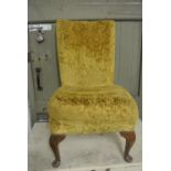 FURNITURE/ HOME - A vintage/ retro bedroom chair i