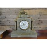 CLOCKS - A vintage/ antique marble/ onyx mantle cl