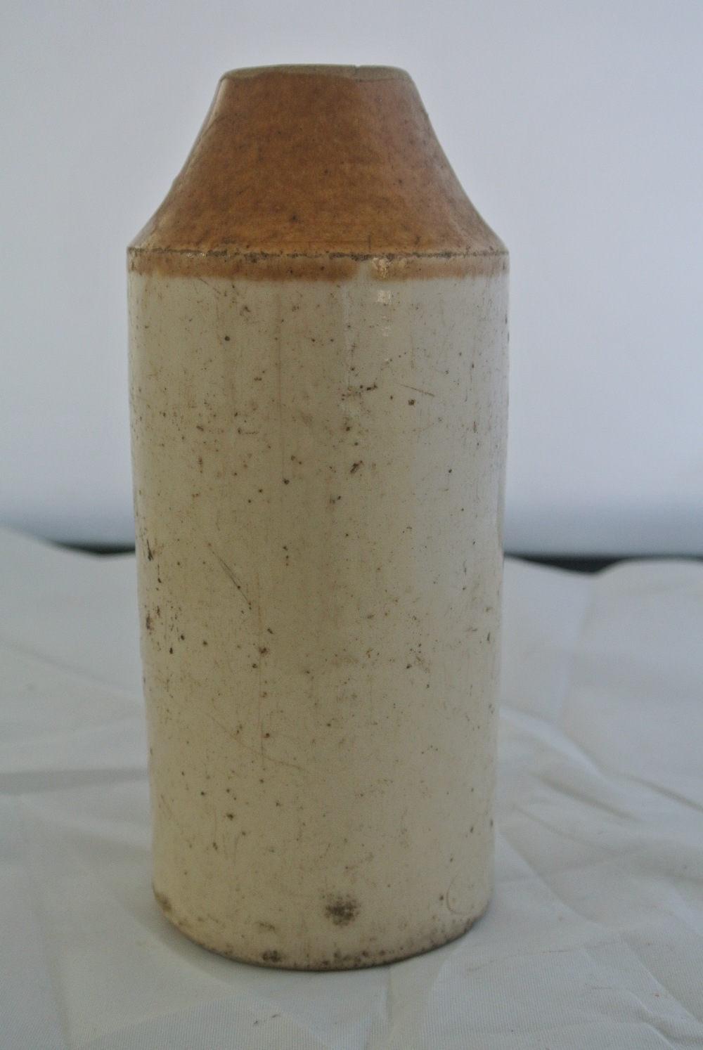 COLLECTABLES - A stoneware bottle reading 'The Bel - Image 3 of 5