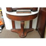 FURNITURE/ HOME - An antique/ Victorian marble top