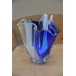 CERAMICS/ GLASS - A vintage/ retro glass vase meas