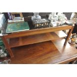 FURNITURE/ HOME - A vintage/ retro coffee table wi