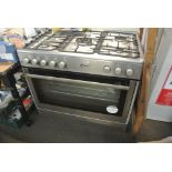 FURNITURE/ HOME - A 5 ring gas Flavel cooker.