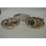 COLLECTABLES - A collection of silver plated items