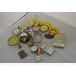 COLLECTABLES - A collection of various items to in
