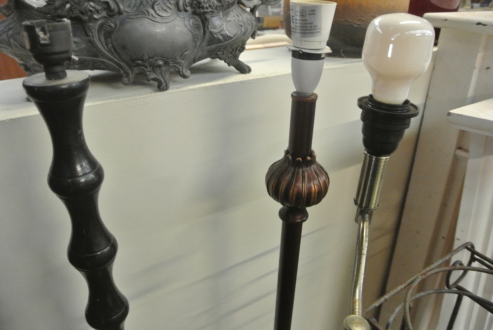 COLLECTABLES - A collection of 3 standard lamp bas - Image 3 of 4