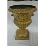 COLLECTABLES - A large antique style gold effect r