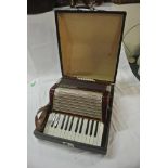 COLLECTABLES - A Worldmaster accordion in original