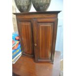 FURNITURE/ HOME - A stunning antique smokers cabin