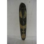 COLLECTABLES - A large carved wooden mask, measuri