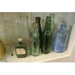 COLLECTABLES - A small collection of antique & vin