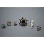 COLLECTION OF 6 COSTUME RINGS. OVERSIZED, CONTEMPORARY STATEMENT PIECES.