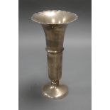 A STERLING SILVER VASE, HALLMARKED BIRMINGHAM , 1923. WEIGHT 400G APPROX