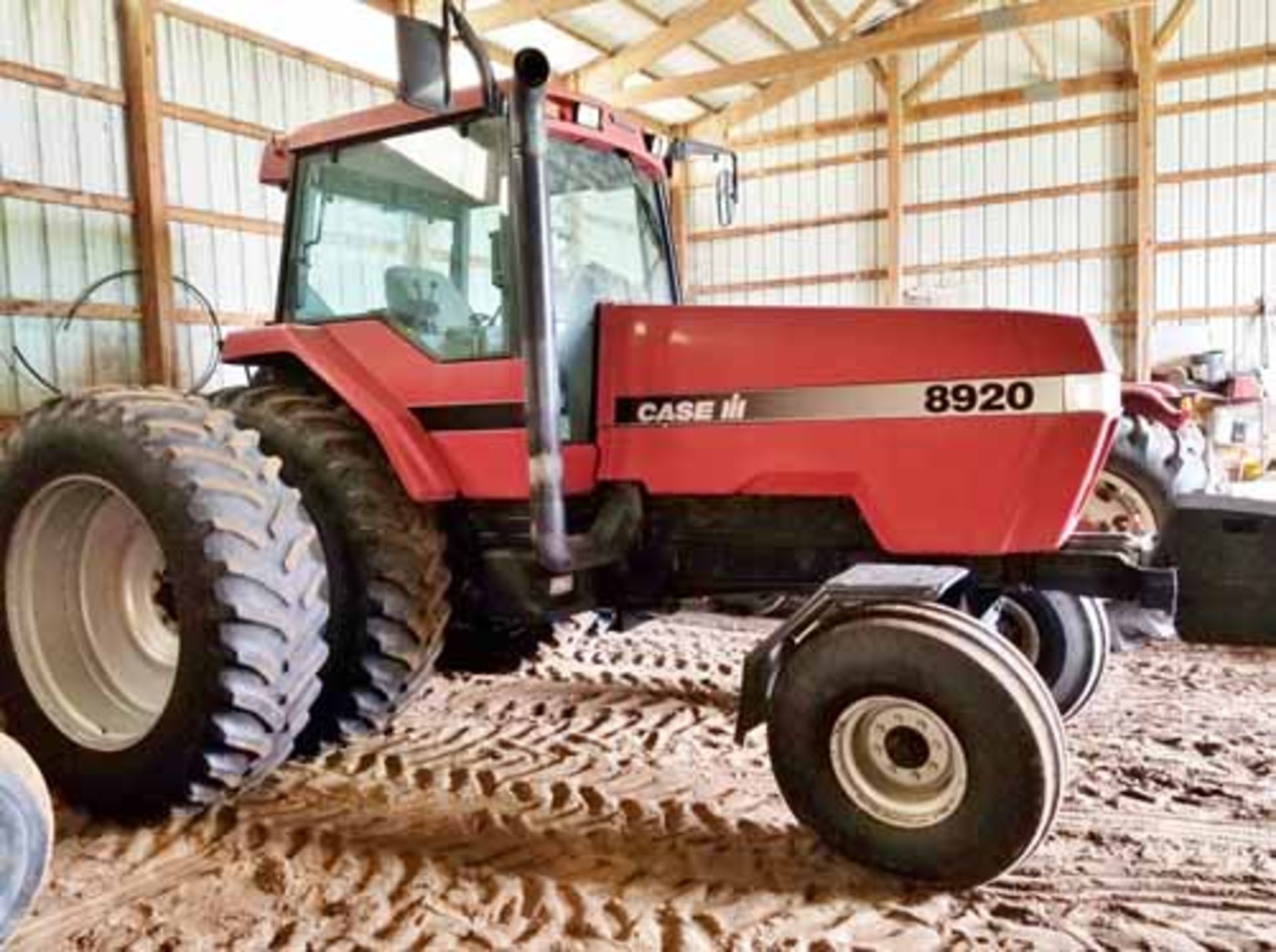 1998 CASE IH 8920 TRACTOR, 18.4-42 TIRES W/DUALS, 3539 HOURS, SERIAL #JJA0090096