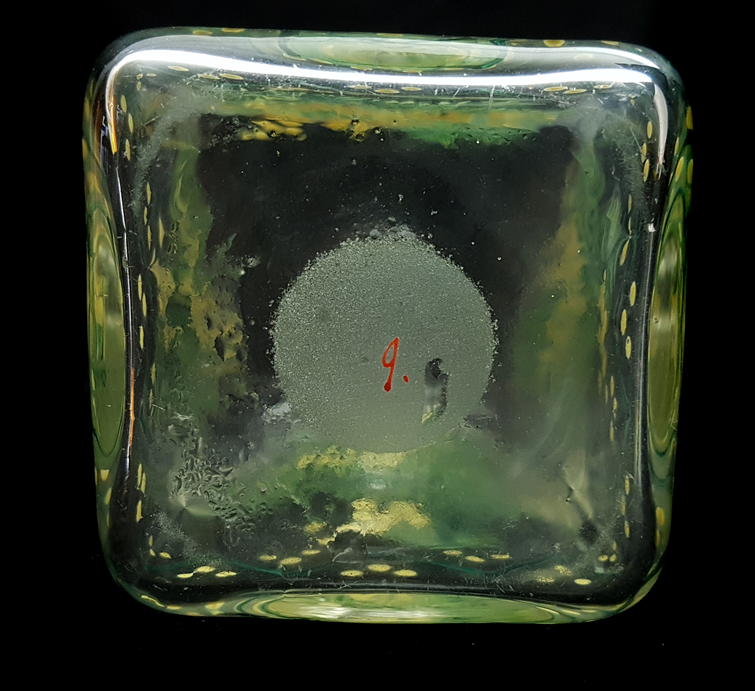 A Continental glass perfume flask and stopper possibly Harrach, of square section, enamelled with - Image 4 of 4