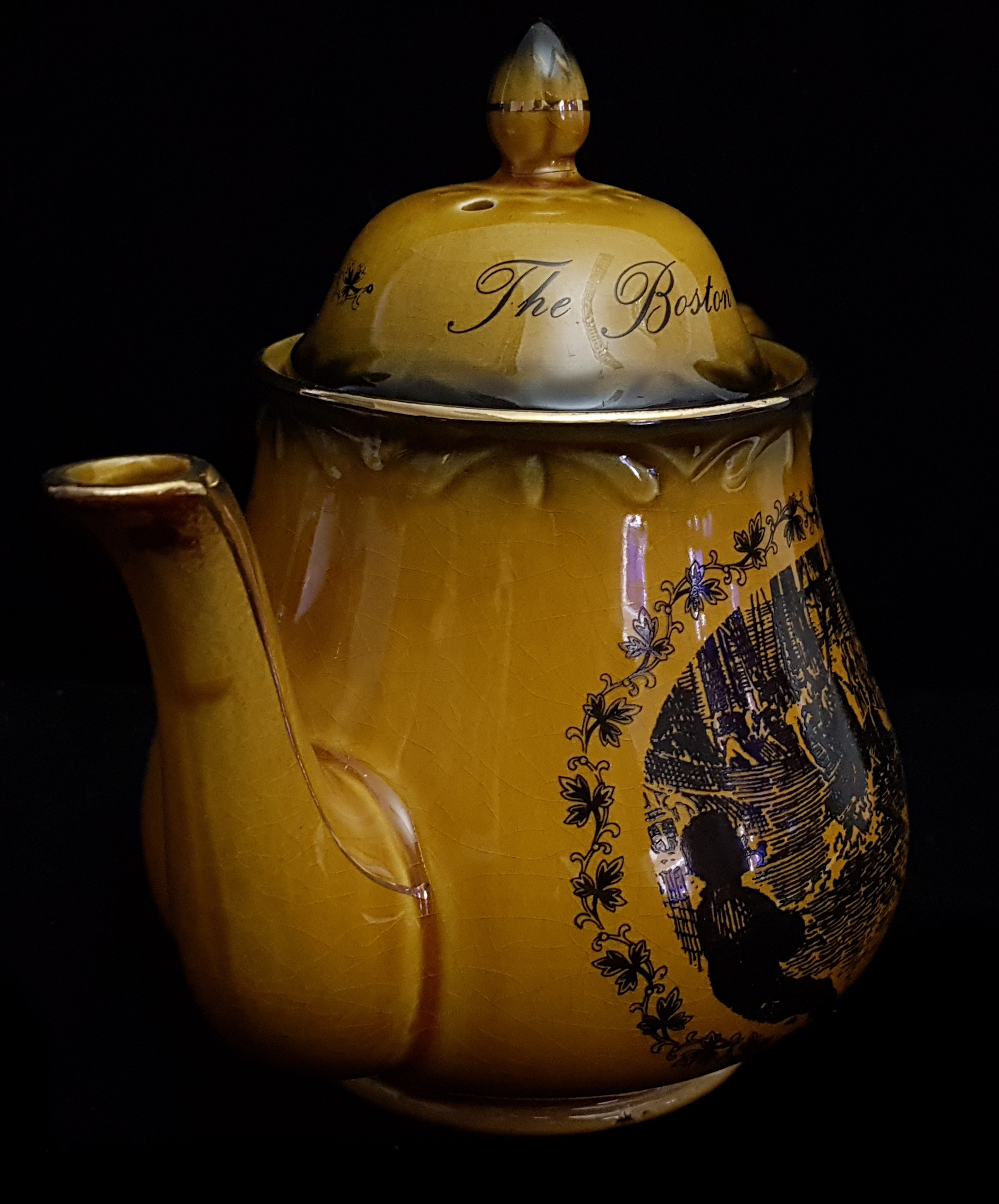 American Interest - An Arthur Wood Boston Tea Party teapot, printed in black with scene of a clock - Image 2 of 8