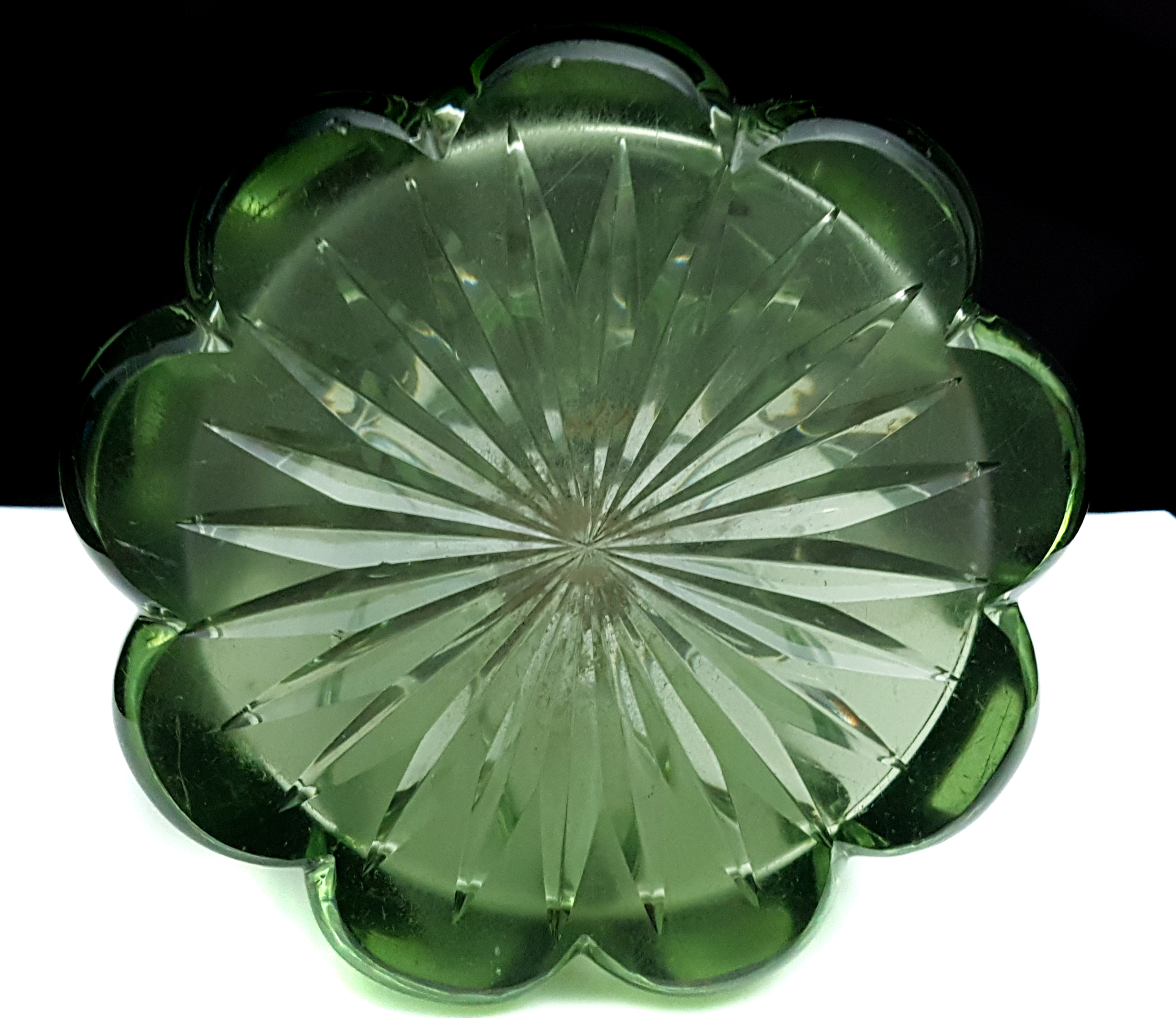 An English chrysoprase green conical decanter, c1840, well cut with faceting, 26.5cm high - Image 3 of 3