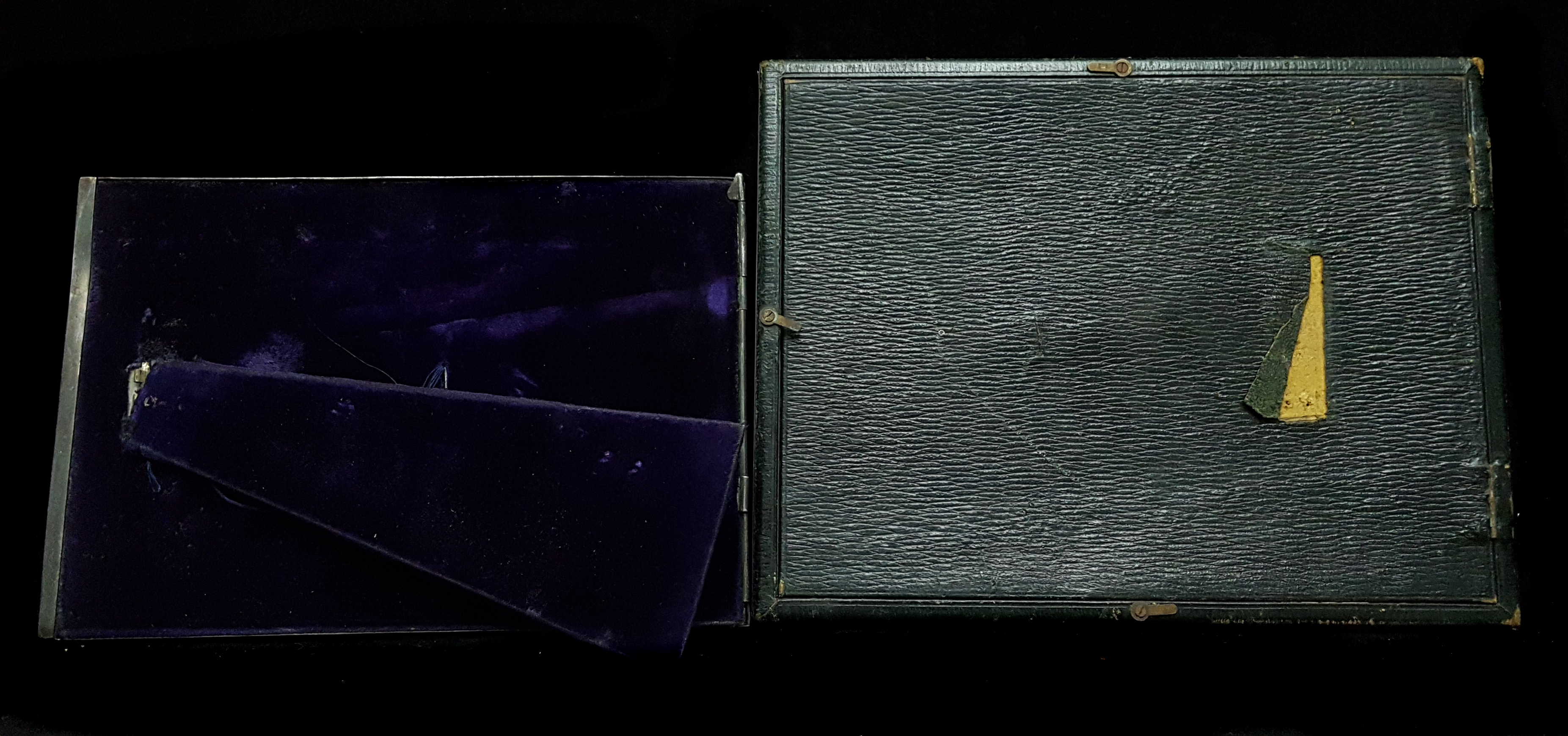 Two silver rectangular photograph frames, Birmingham 1912; and 1911, 23 x 17.5cm max and smaller ( - Image 2 of 2