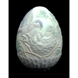 Lladro - A limited edition 1993 egg, in original box and packaging