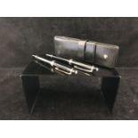 Fountain Pens - A Montblanc Meisterstuck fountain pen, gold tone metal on black, 14K 4810 nib,