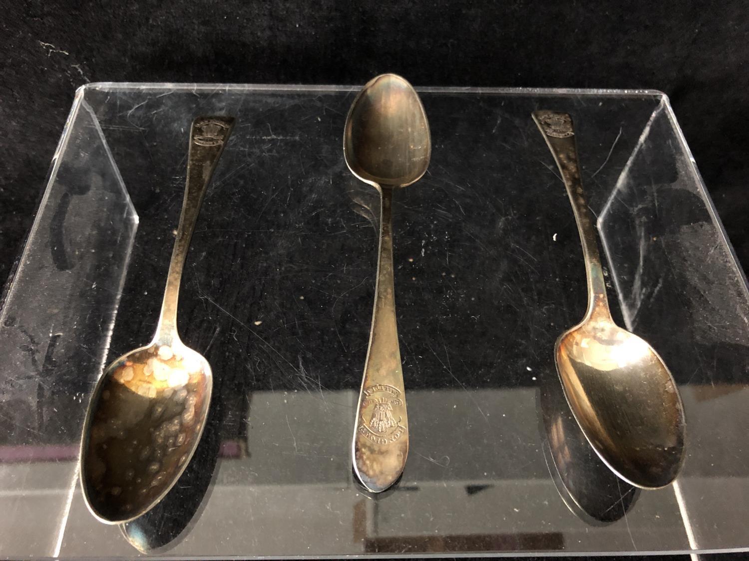 Four silver golf trophy spoons, the handles formed as a pair of golf clubs with single ball - Image 18 of 26