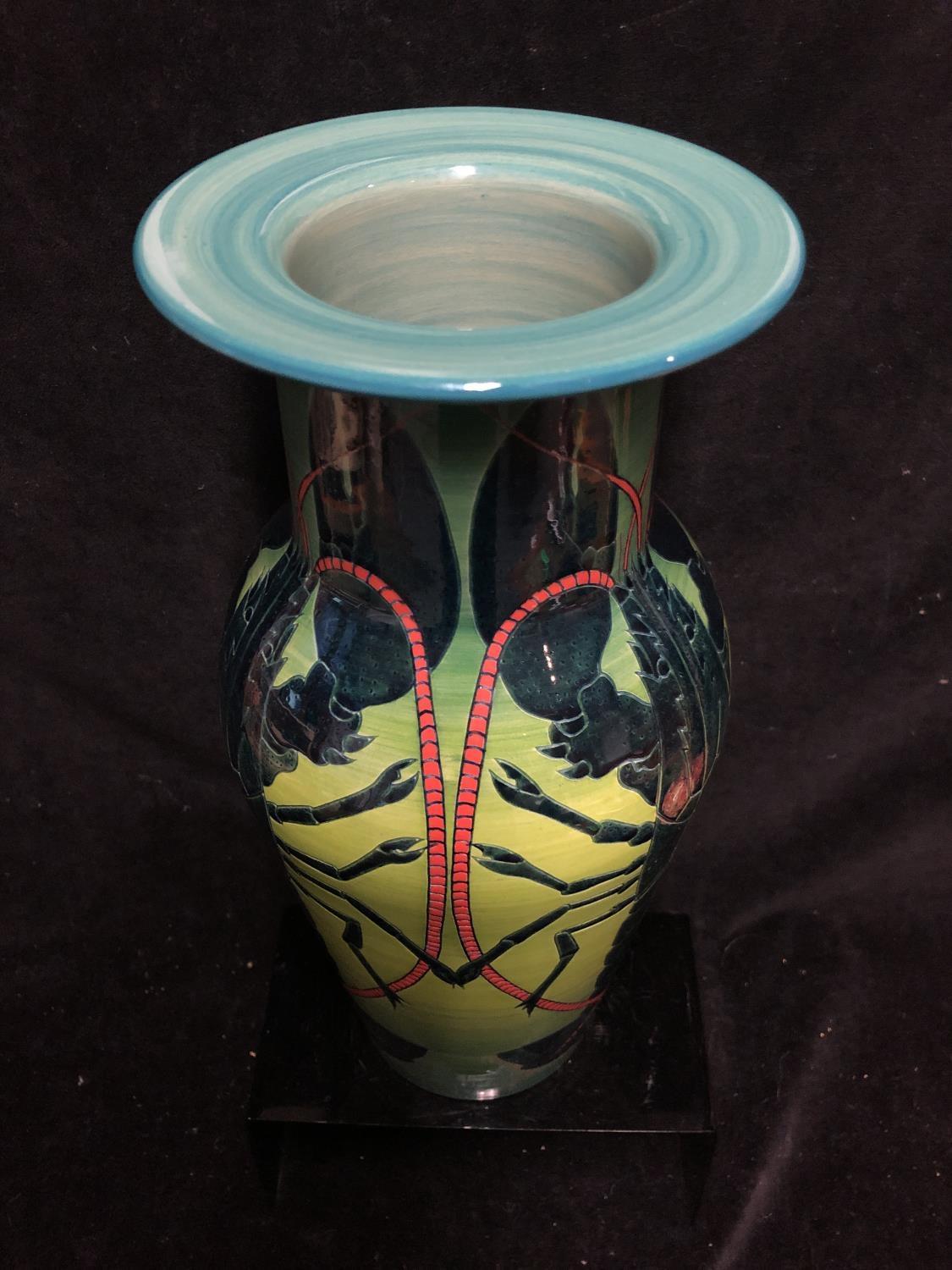 Sally Tuffin for Dennis Chinaworks - Geometric Lobster pattern vase, incised with a continuous - Image 3 of 5