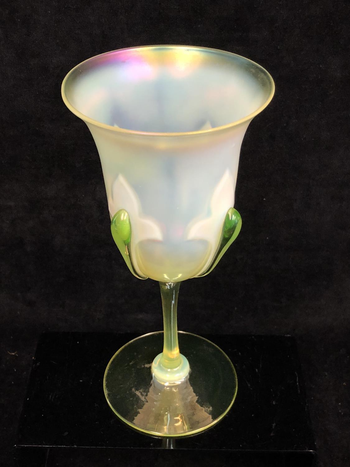 Stevens and Williams - A vasaline glass chalice, the bell form bowl decorated with fleur des lys - Image 2 of 9