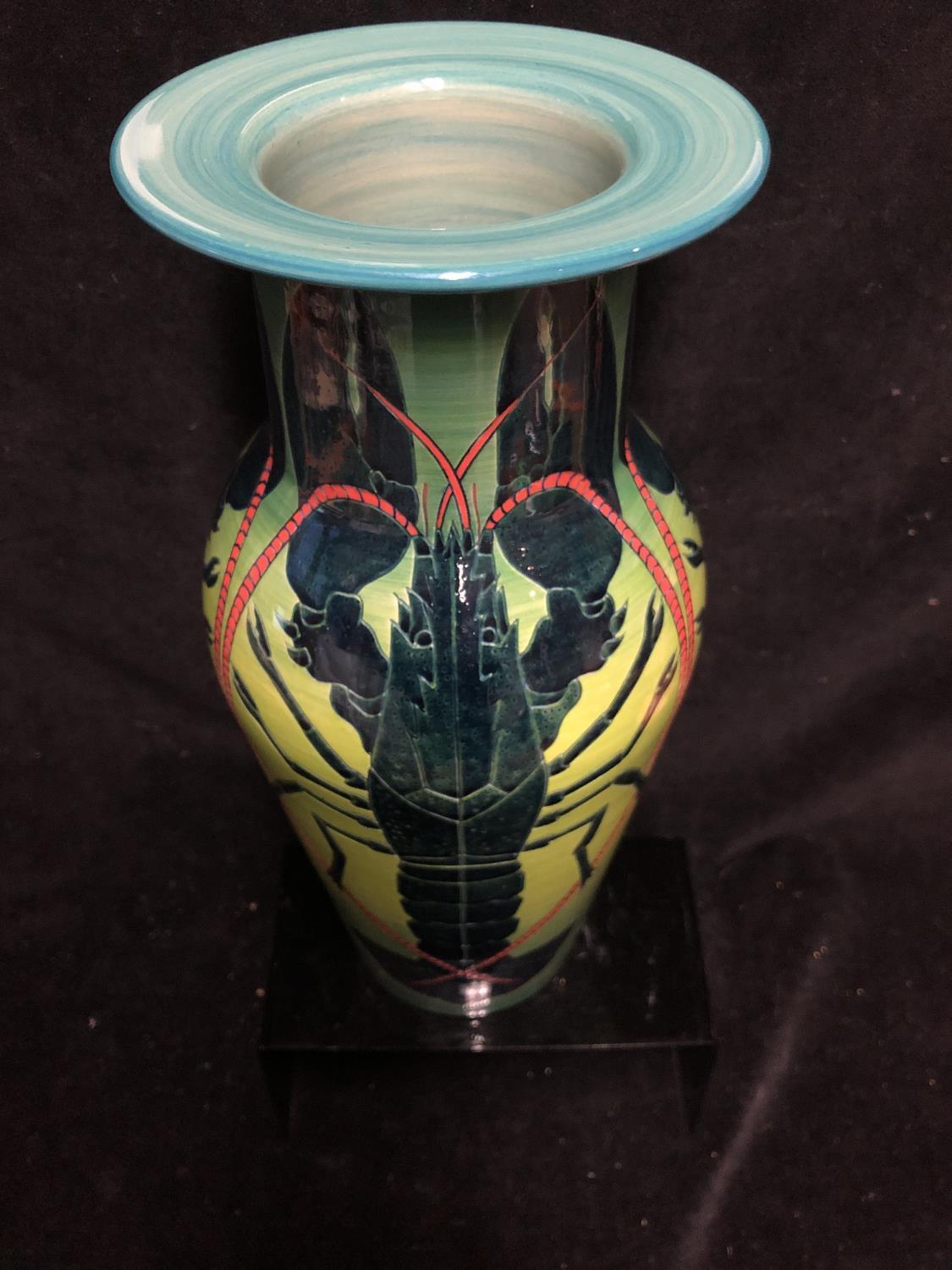 Sally Tuffin for Dennis Chinaworks - Geometric Lobster pattern vase, incised with a continuous - Image 2 of 5