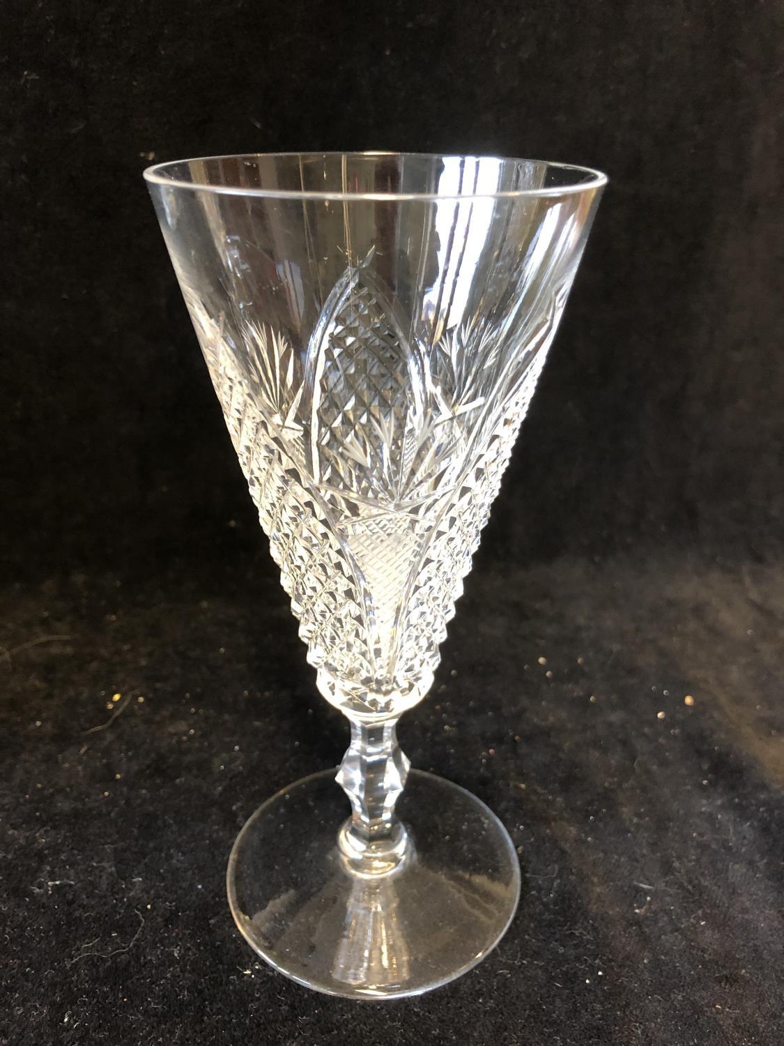 Six Waterford Dunmore pattern champagne glasses, 16cm high (6) - Image 3 of 4