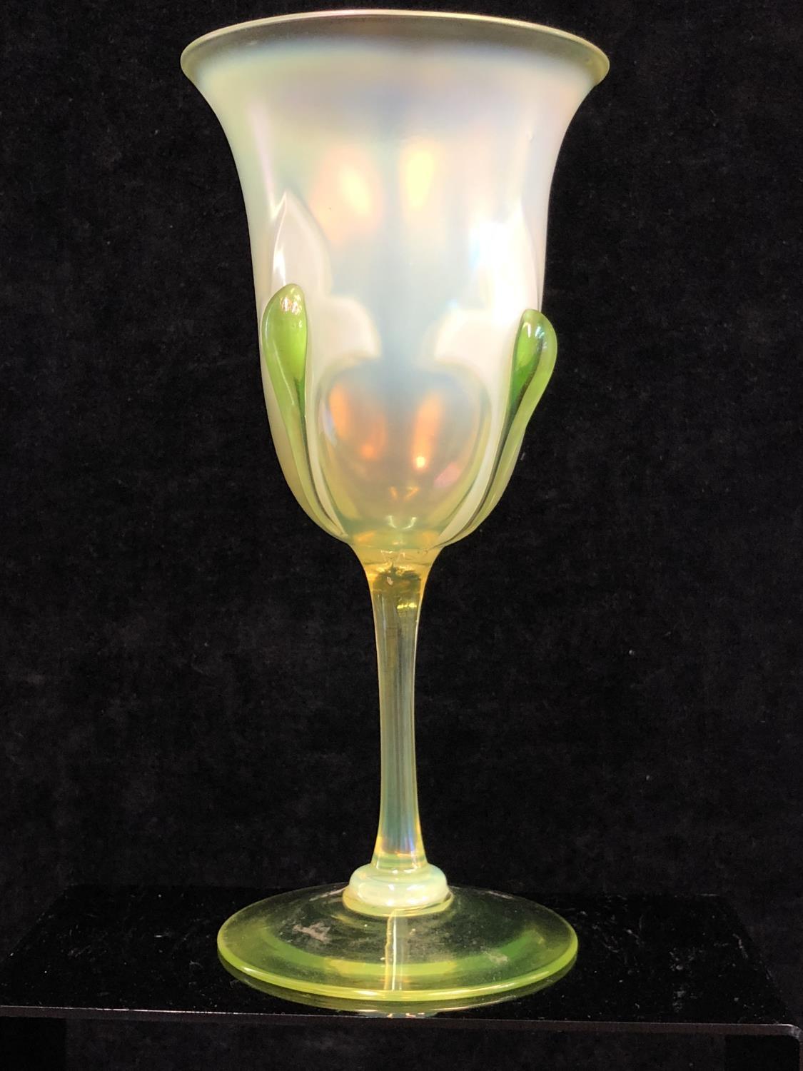 Stevens and Williams - A vasaline glass chalice, the bell form bowl decorated with fleur des lys - Image 4 of 9