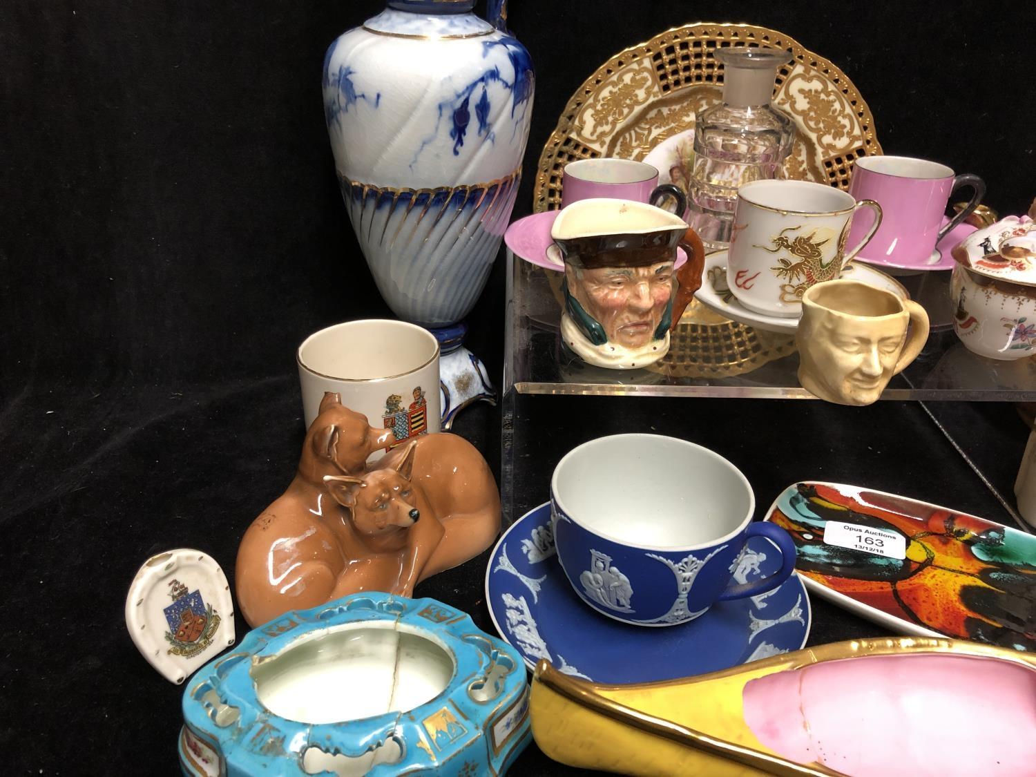 A Restorers Box of ceramics - including a Wedgwood cup and saucer; a poole pottery dish; and a - Image 5 of 49