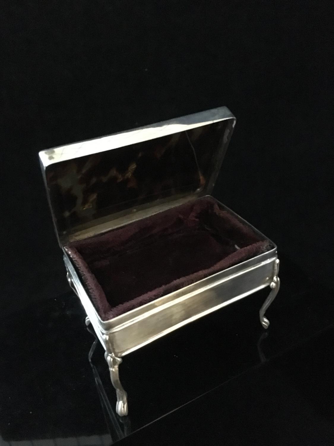 A stained horn and silver pique work box in the form of a writing table, the upper surface decorated - Image 6 of 7