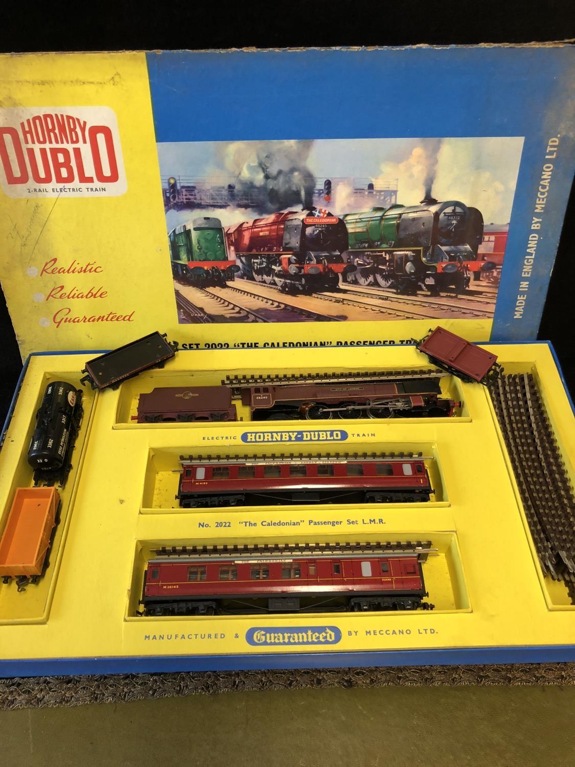 Hornby Dublo set 2022 'The Caledonian' passenger train set, comprising 'City of London' locomotive