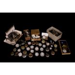A MISCELLANEOUS COLLECTION OF VINTAGE AND LATER OPEN FACED POCKET WATCH PARTS